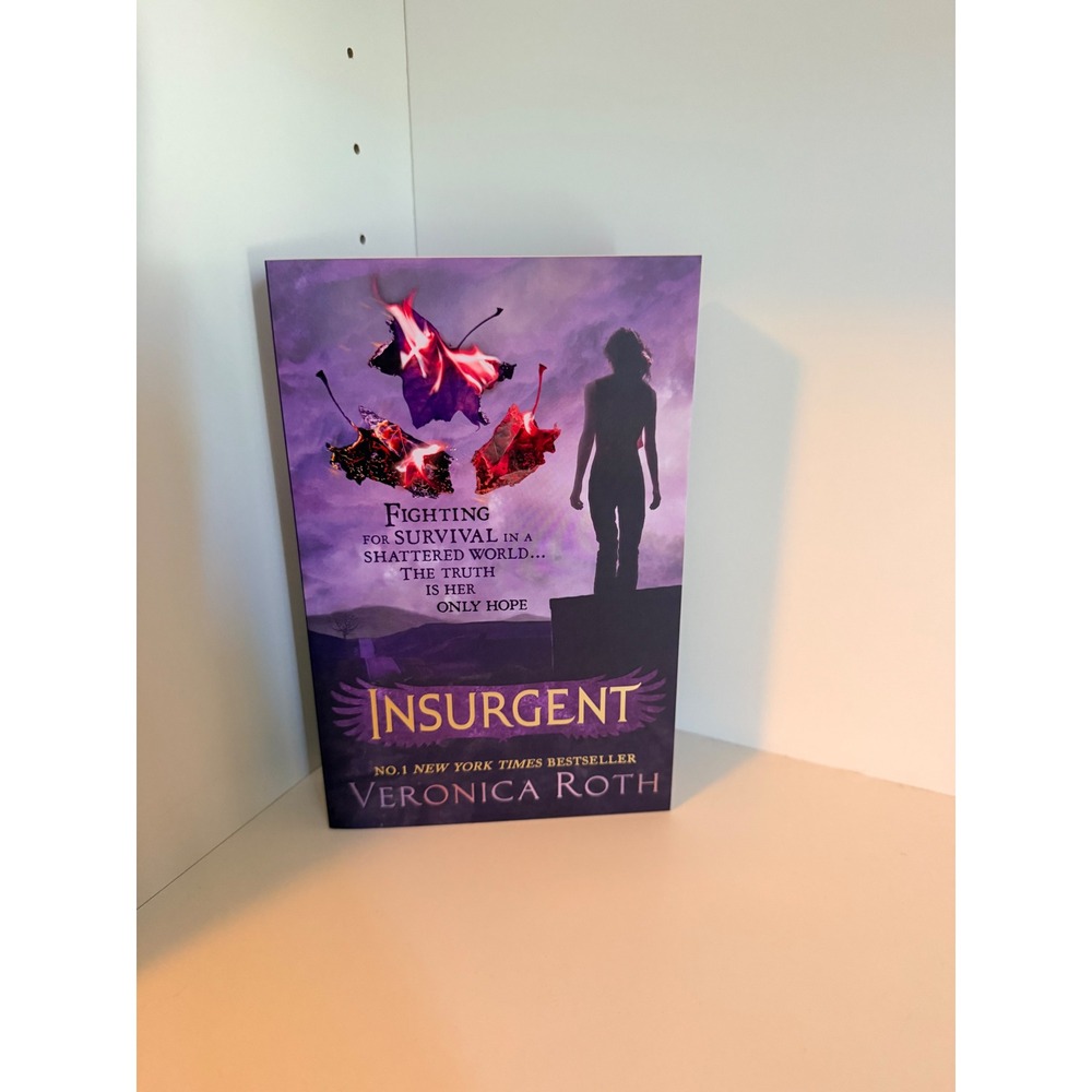 Insurgent by Veronica Roth Divergent Series Book 2 Paperback Dystopian YA Fictio